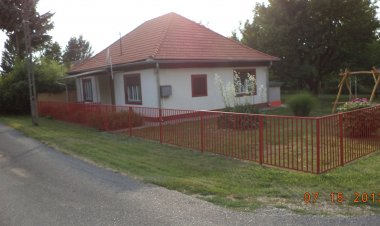 Cseresznyés Nyaralóház Balatonszárszó