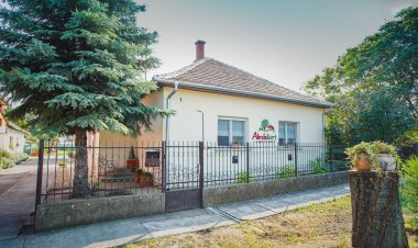 Almáskert Vendégház Fábiánsebestyén