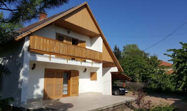 Tippula Vendégház Balatonalmádi