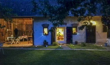 43Bis Vendégház Szatta