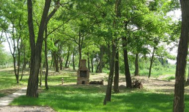 Vándor Vendégház és Horgásztó Gyügye