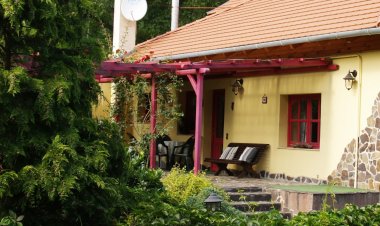 Angyali Pihenő Kisfüzes