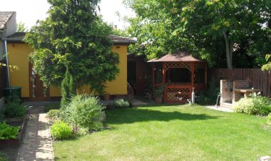 Újkisház Vendégház Budapest