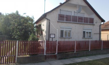 Faragó Vendégház Abádszalók