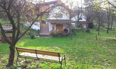 Hegyen-Völgyön Pihenőház Pethőhenye