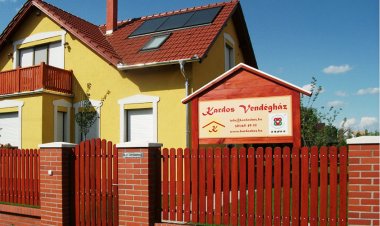 Kardos Vendégház Zsombó