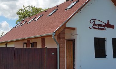 Tiszavirág Vendégház Tiszabábolna