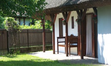 Nádfedeles Vendégház Tiszadorogma