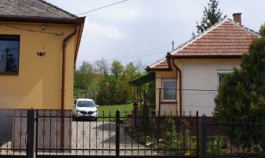 Lábatlan Vendégház Encs-Abaújdevecser