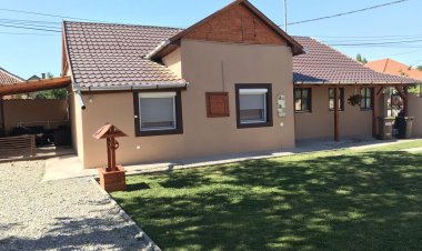 Flóra Vendégház Tiszafüred