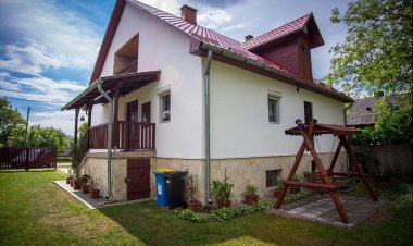 Diókert Vendégház Komjáti