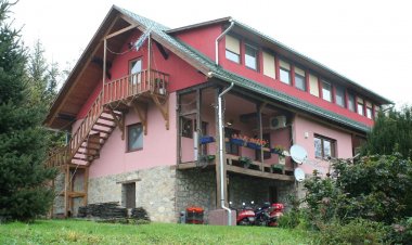 Gadányi Vendégház és Lovarda Komló