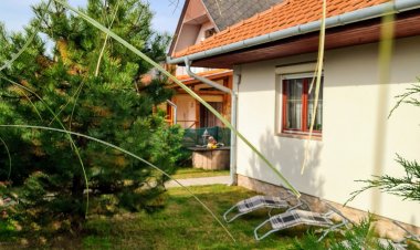 Afra Apartman Balatonfenyves