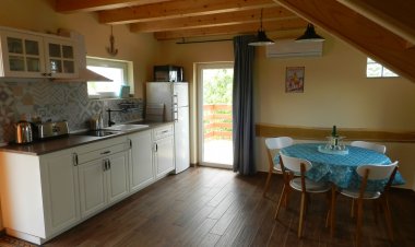 Szamóca Vendégház Kőröshegy