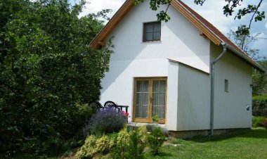 Akácos Vendégház III-Mini Lak Kőszeg