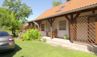 Családváró Vendégház Balatonfőkajár