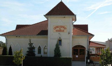 Nádas Vendégház Balatonfőkajár
