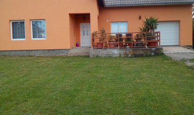 Regina Vendégház Csajág