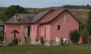 Hibiszkusz Ház Bekölce