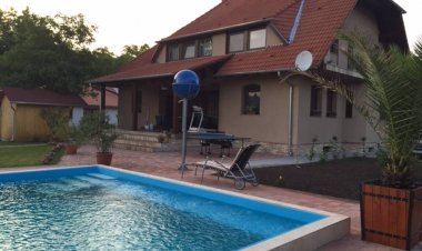 Sallai Vendégház Jászszentlászló