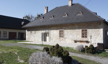 Diósgyőri Vár Déryné-ház Miskolc