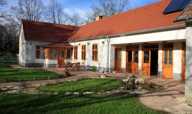 Kopácsi Füves Porta Csempeszkopács