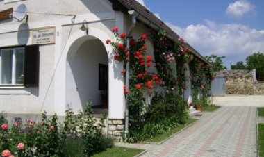 Bano Porta Köveskál