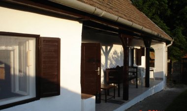 Falusi Vendégház Cserépváralja