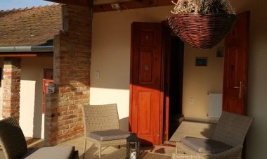 Tulipános Ház Szentkozmadombja