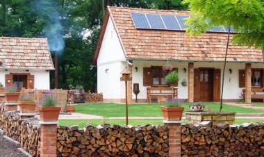 Inczédi Tanya Ladánybene