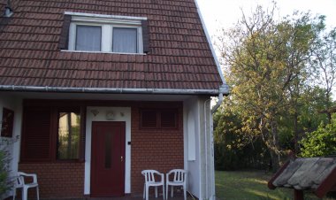 Tulipán Ház Cserkeszőlő