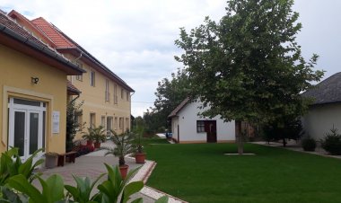 Tóth Vendégház Tóalmás