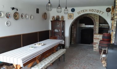 Merlot Pinceszálló Vendégház Hajós