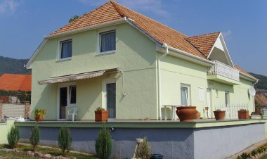 Jakab-hegy Vendégház Cserkút