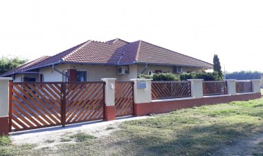 Bella Vendégház Mórahalom