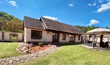 Tulipán Vendégház Kárász