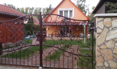Holló Vendégház Tokaj