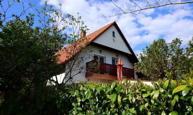 Vadvirág Vendégház Lovas