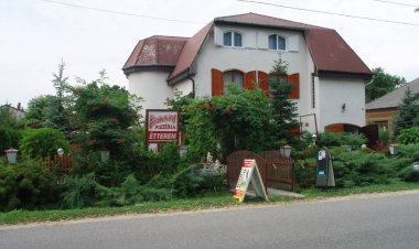 Erzsébet Vendéglő és Vendégház Balatonkenese