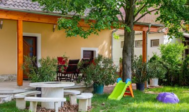 Balatoni Grill Terasz Vendégház Balatonkeresztúr