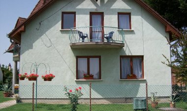 Borostyán Vendégház Balatonkeresztúr