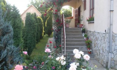 Rózsakert Vendégház Egerszalók