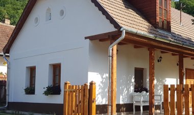 HepeHuta Házikó Háromhuta
