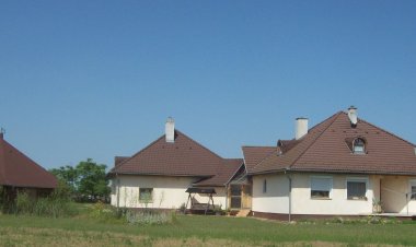 Lila Akác Vendégház Dabrony