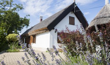 Sweet Cottage Vendégház Gyenesdiás