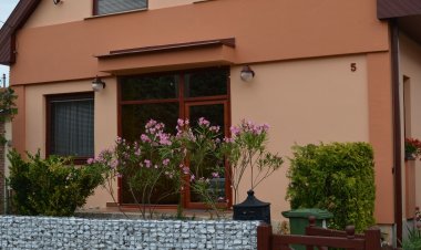 Nóra Medencés Ház Balatonlelle