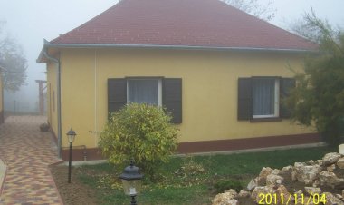 Hóvirág Vendégház Eplény