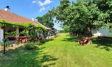 Kemencés Kert Vendégház Nagykörű