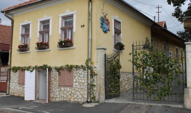 Homoky Család Pincészete és Vendégháza Tállya