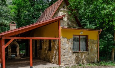 Tölgyfás Vendégház Makó